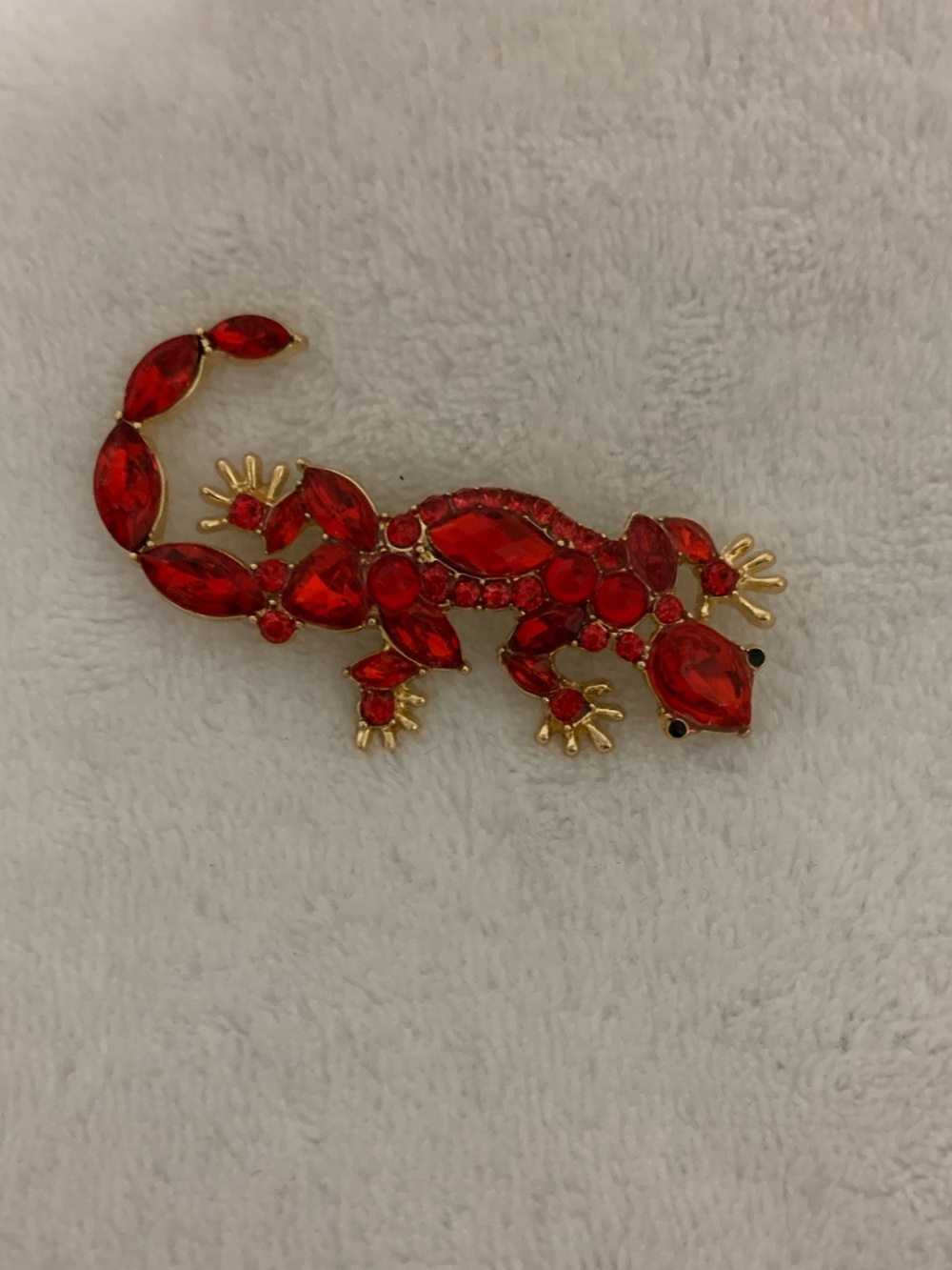 Red Crystal Lizard Brooch - Gold Accent Fashion Pin